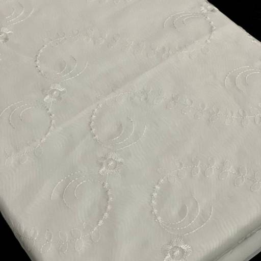 Cortina Duplex Voil Bordado em Osasco, SP por Madalena Decoraçoes