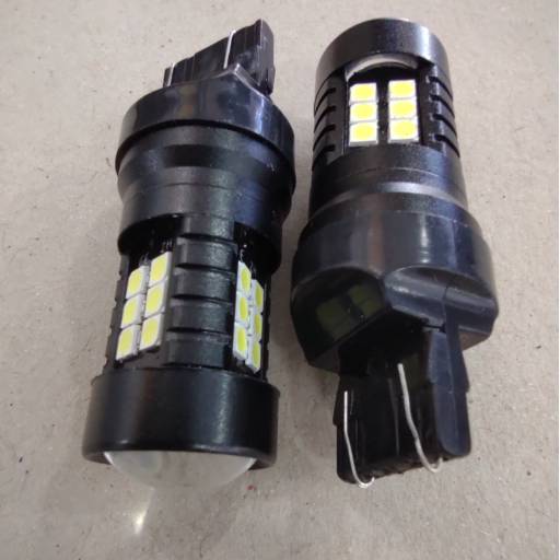 LÂMPADA DE LED 2 POLOS T20 em Itupeva, SP por Spx Acessórios e Autopeças