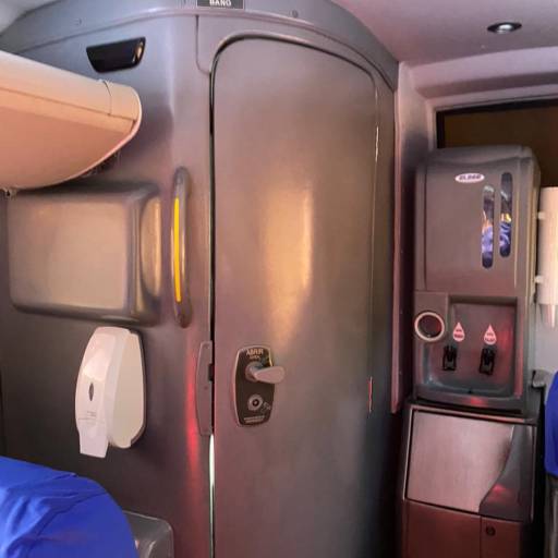 CONJUNTO DA GELADEIRA E BEBEDOURO