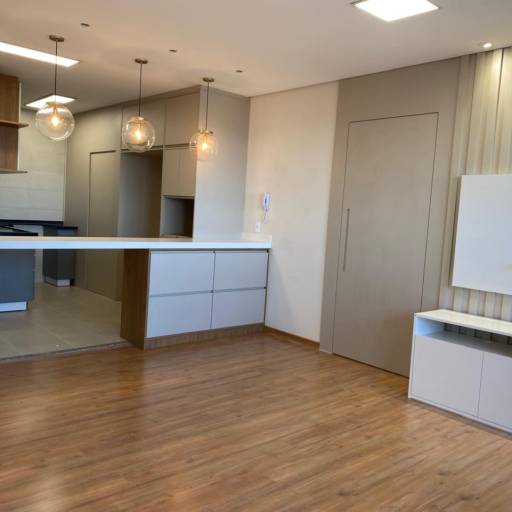 Salas, painéis de TV e Racks planejados em Jundiaí, SP por Forseti - Móveis Planejados