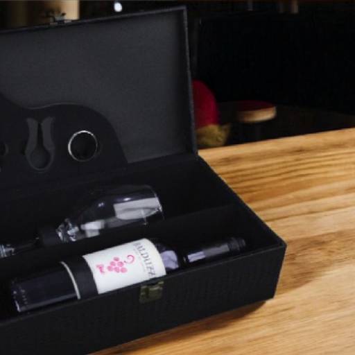 Kit Premium Vinho Utensílios com Maleta