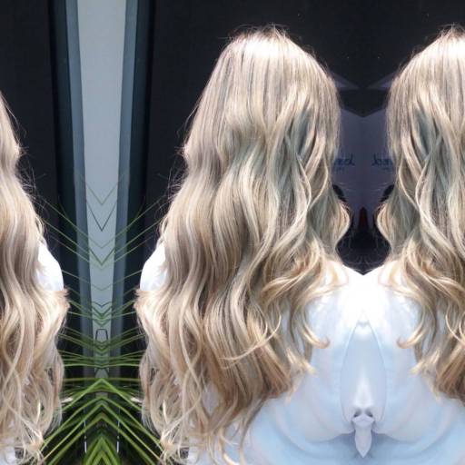 Mechas/Luzes por Joana & Rubens Beleza - Cosméticos