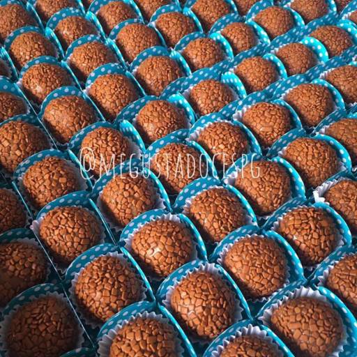 Brigadeiros Tradicionais/Belga por Me Gusta Doces
