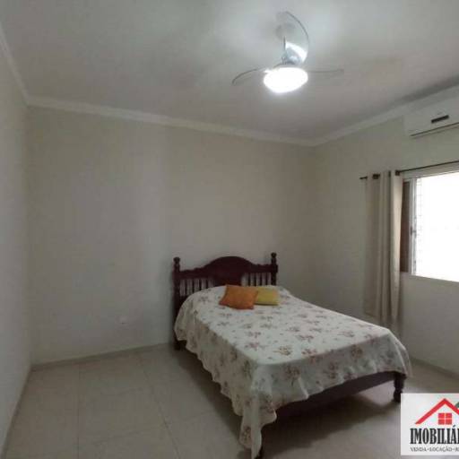 CASA PARA VENDA NO CONDOMÍNIO FLAMBOYANT EM JAÚ - SP em Jaú, SP por  Imobiliária Perlati