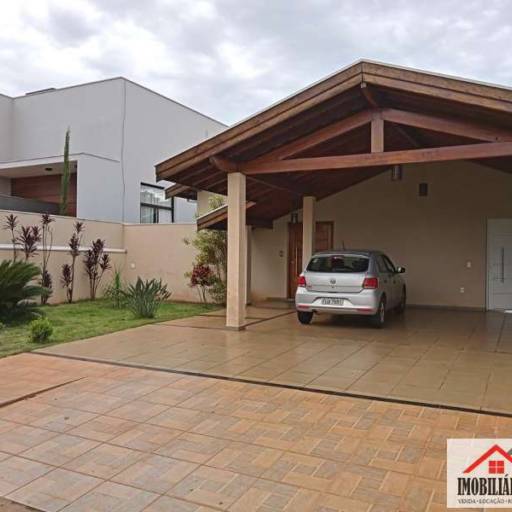 CASA PARA VENDA NO CONDOMÍNIO FLAMBOYANT EM JAÚ - SP em Jaú, SP por  Imobiliária Perlati