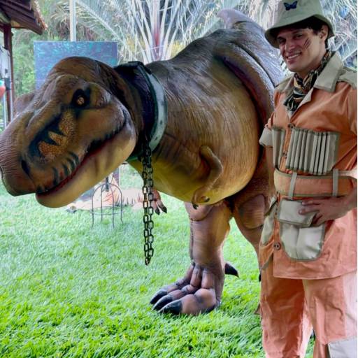 Personagem vivo Dinossauro 