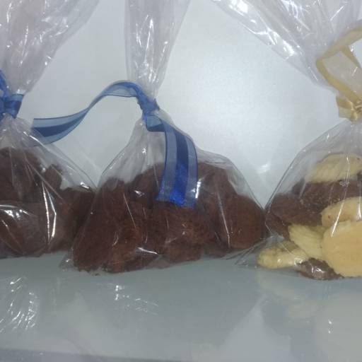 Petit Four por Bolirium Brasil - Padaria Artesanal