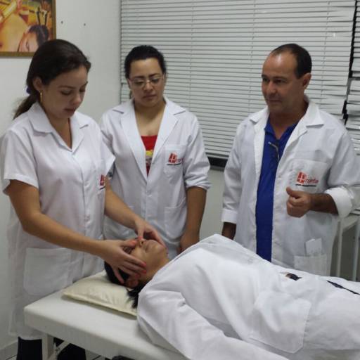 CURSO DE TÉCNICAS DE MASSOTERAPIA por Projeta Cursos Profissionalizantes 