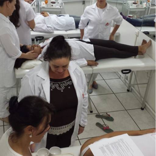 CURSO DE TÉCNICAS DE MASSOTERAPIA por Projeta Cursos Profissionalizantes 