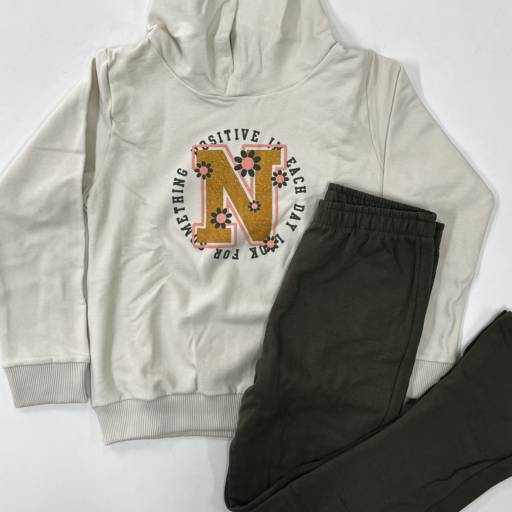 Conjunto moletom Nina Child