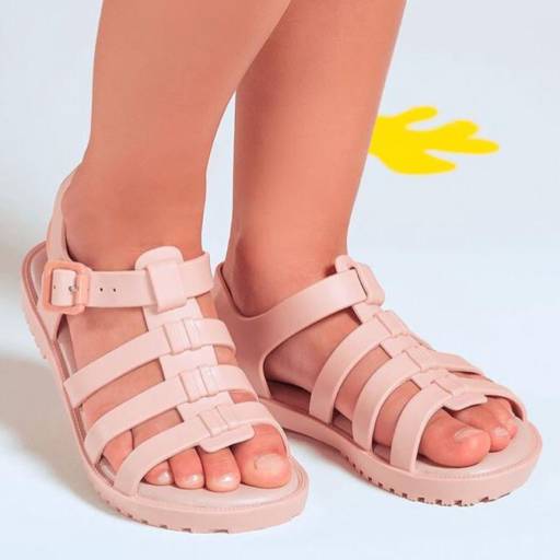 Comprar o produto de Sandalia Drops Wolrd Colors em Sandálias pela empresa Missy Plastic Shoes em Bauru, SP por Solutudo