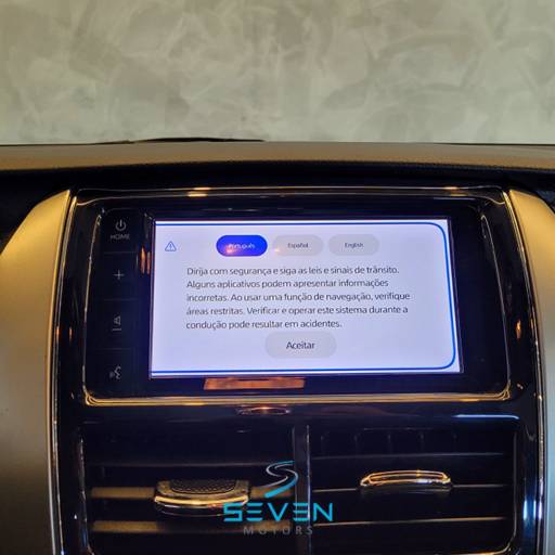 TOYOTA YARIS 1.5 16v 4p Flex Xs Connect Multidrive Automático Cvt 2022 em Botucatu, SP por Seven Motors Concessionária