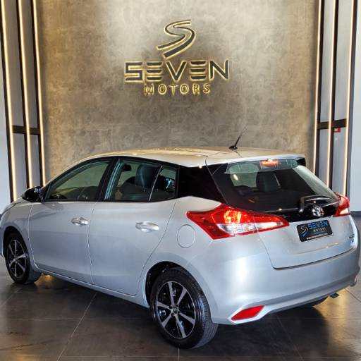 TOYOTA YARIS 1.5 16v 4p Flex Xs Connect Multidrive Automático Cvt 2022 em Botucatu, SP por Seven Motors Concessionária