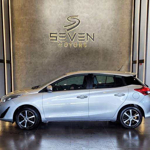 TOYOTA YARIS 1.5 16v 4p Flex Xs Connect Multidrive Automático Cvt 2022 em Botucatu, SP por Seven Motors Concessionária