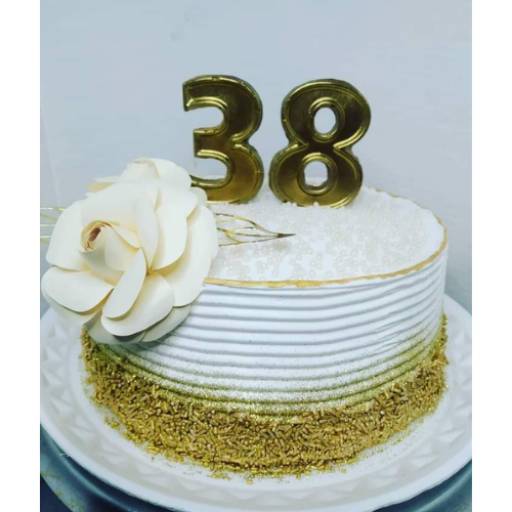 Bolo de Doce de leite com abacaxi