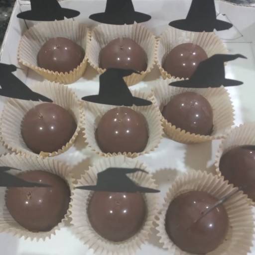 Trufas  em Boituva, SP por Micheli Bolos e Buffet