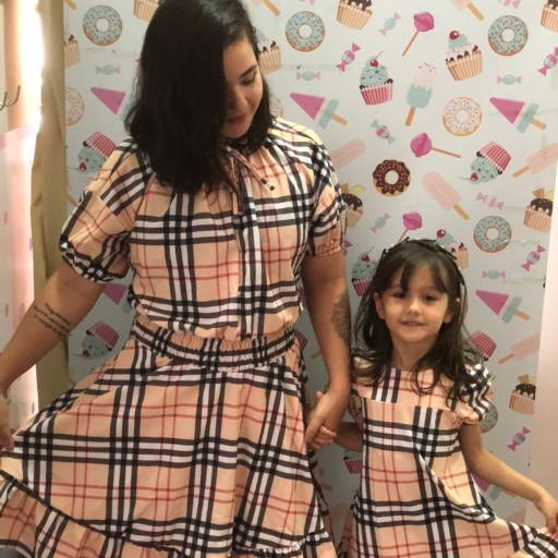 Kit mãe e filha INSPIRAÇÃO BURBERRY em Aracaju, SE por Doce Mundo