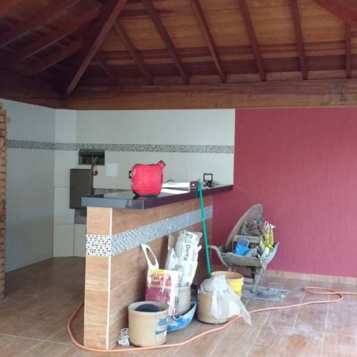  Construção de obras comerciais e residenciais- Excelência em em construção em Riviera de Santa Cristina III, SP por RV Engenharia e Construção