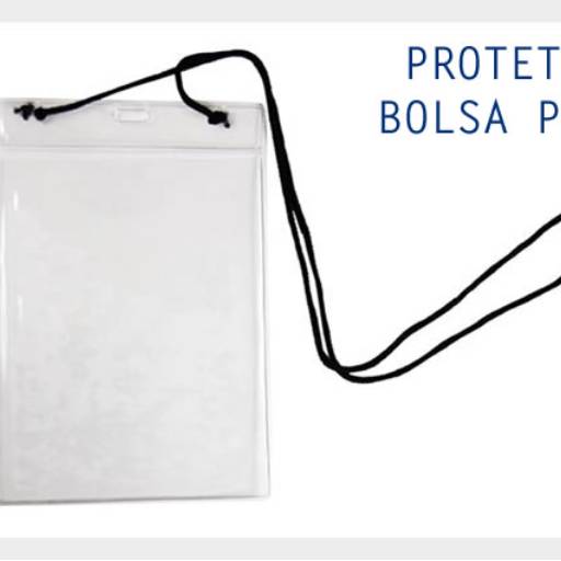 Bolsa de PVC Cristal, vertical, medida 110x150x0,20 mm (tipo credencial, com cordão colocado) - WSG Brasil
