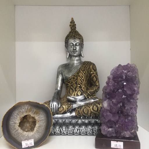 Comprar o produto de Buda  e pedras em A Classificar pela empresa Mandala de Luz em Jundiaí, SP por Solutudo