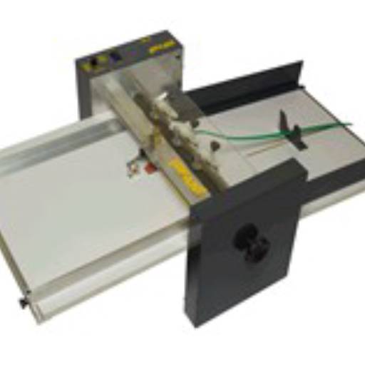 Serrilhadeira elétrica modelo S-21, para gráfica - WSG Brasil