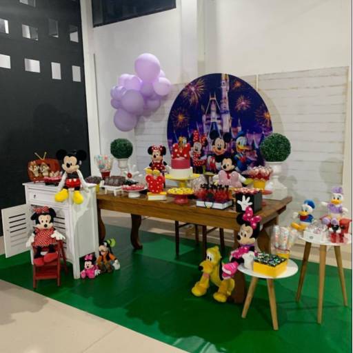 Mickey ou Minnie em Itatiba, SP por Buffet Fun Ville