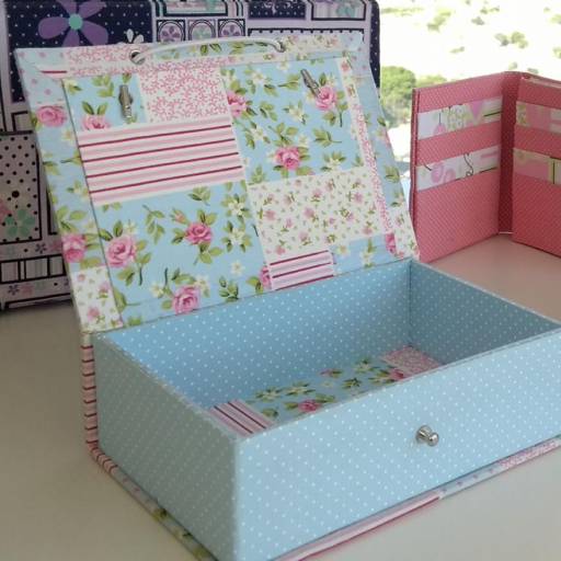 Caixa para presente Pequena ( 16x11x5) por Ateliê Langenbach