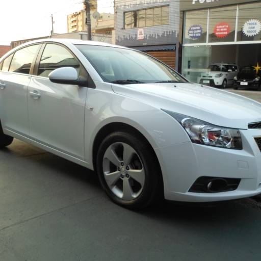 CRUZE LT 2.0 FLEX AUTOMÁTICO TOP DE LINHA ANO 2014 por Jota Car Veículos 
