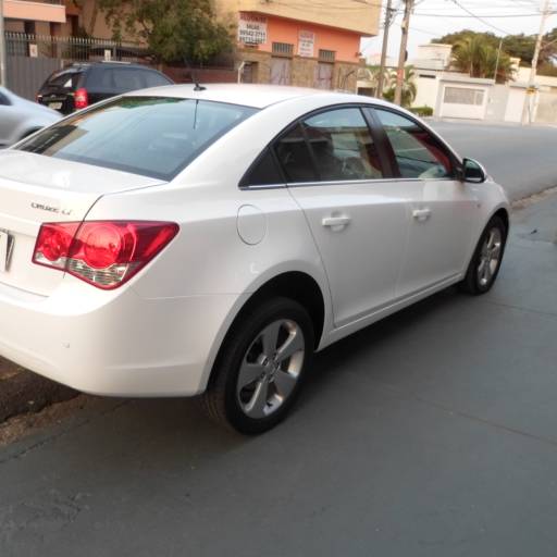 CRUZE LT 2.0 FLEX AUTOMÁTICO TOP DE LINHA ANO 2014 por Jota Car Veículos 