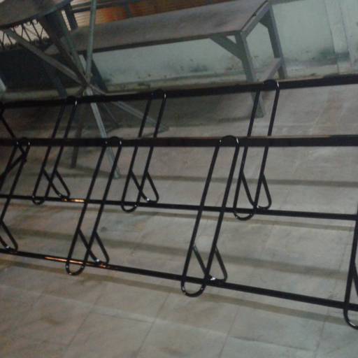 Bicicletário por Serralheria Brusp