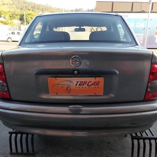 CORSA CLASSIC 1.6 - 2004 - GASOLINA - CINZA + DIR HIDRAULICA + VIDROS E TRAVAS ELETRICAS por Top Car Veículos