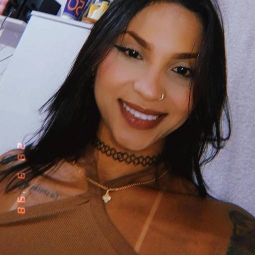 Olá me chamo Mary India, tenho 27 anos, sou uma massagista.