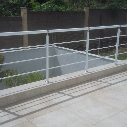 Escada de alumínio por Serralheria Spaço Corrimão