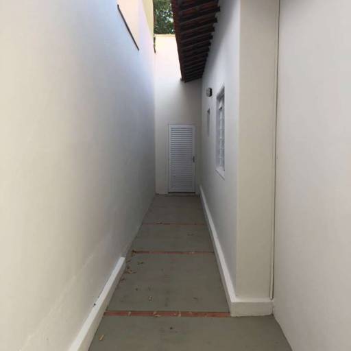 CASA PARA ALUGAR NO CENTRO EM JAÚ-SP em Jaú, SP por  Imobiliária Perlati