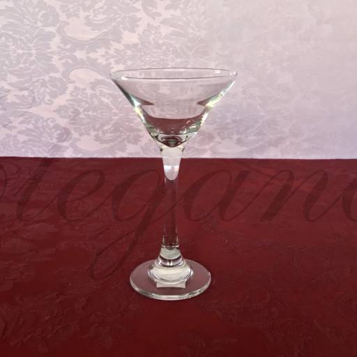 Linha de Copos Bistrô, Stylo, Lírio e Jasmin por Elegance Festas