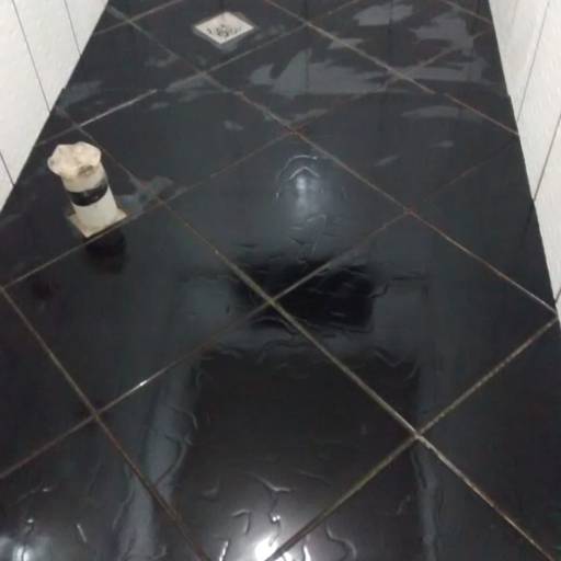 Pisos e Porcelanato  por Ademar Construções