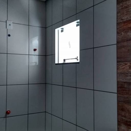 Portas com sistemas invertidos, janelas com fechadura e janela maxim ar por Top Vidros