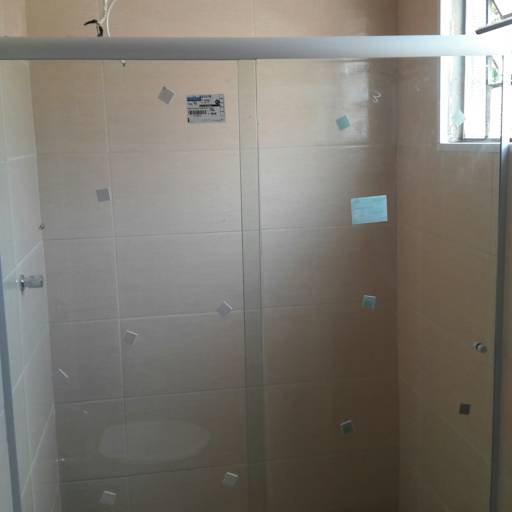 Comprar o produto de Box para banheiro em A Classificar pela empresa Quadro Arte Vidraçaria em Bauru, SP por Solutudo