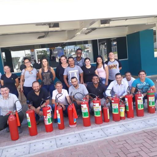Comprar o produto de Treinamento NR 23 Brigada de Incêndio em Treinamentos, Workshops e Palestras pela empresa Prepara Seg Treinamentos em Botucatu, SP por Solutudo