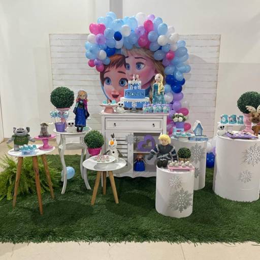Decoração Frozen em Itatiba, SP por Buffet Fun Ville