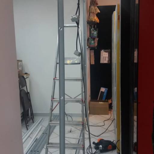 Separação para Salas em geral por Impacto Soluções Elétricas