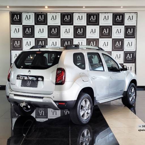 RENAULT DUSTER 1.6 16V 4P FLEX DYNAMIQUE AUTOMÁTICO- 2018 em Botucatu, SP por AJ Veículos