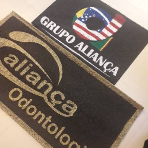 Comprar o produto de tapetes personalizados em Para Todos pela empresa Cidral Capachos Personalizados em Joinville, SC por Solutudo