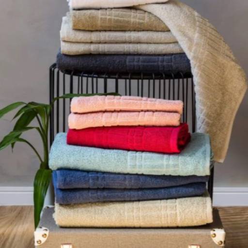 Toalha de banho Loft em Osasco, SP por Madalena Decoraçoes