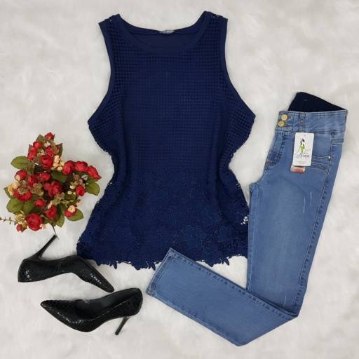 Blusa rendada na frente por Dona Nina Boutique