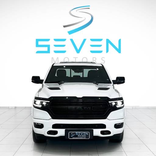 RAM 1500 5.7 V8 LIMITED CABINE DUPLA 4X4 AUTOMÁTICO- 2023 em Botucatu, SP por Seven Motors Concessionária