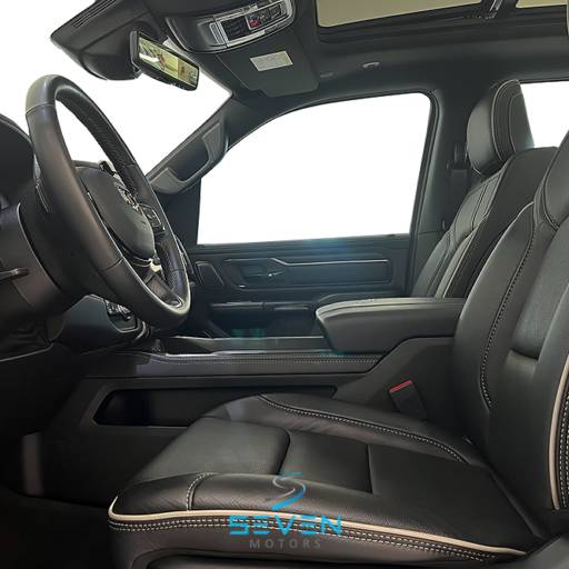 RAM 1500 5.7 V8 LIMITED CABINE DUPLA 4X4 AUTOMÁTICO- 2023 em Botucatu, SP por Seven Motors Concessionária