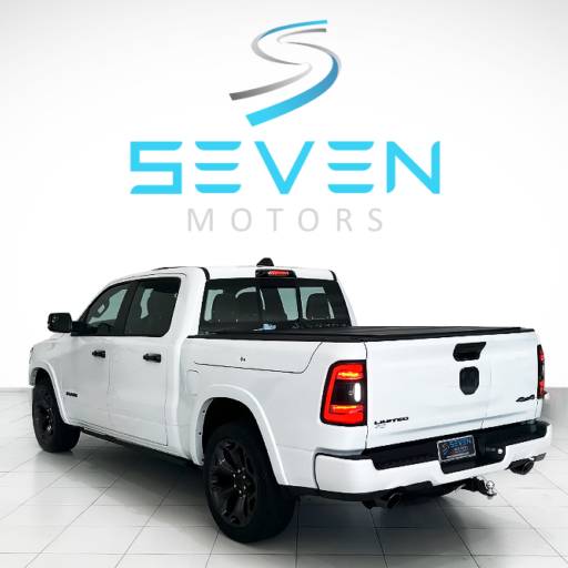 RAM 1500 5.7 V8 LIMITED CABINE DUPLA 4X4 AUTOMÁTICO- 2023 em Botucatu, SP por Seven Motors Concessionária