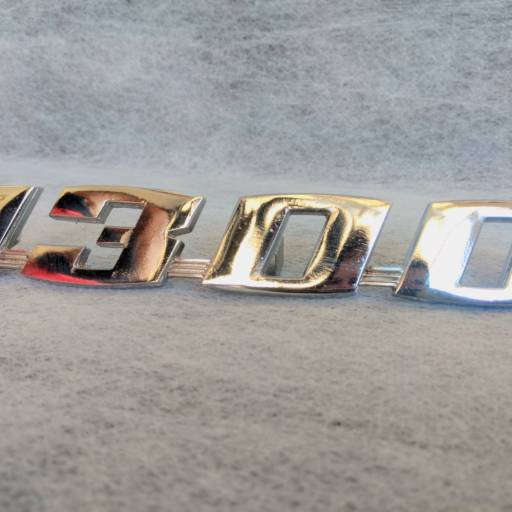 EMBLEMA FUSCA 1300 /70 - METAL CROMADO em Itupeva, SP por Spx Acessórios e Autopeças