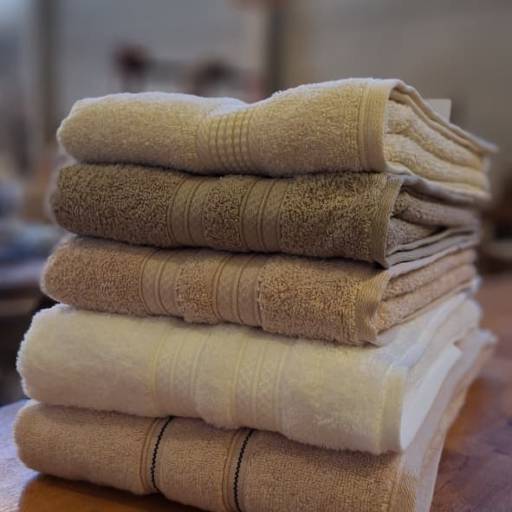 Produtos da Karsten em Ninho Verde II Eco Residence, SP por Decor Max Casa